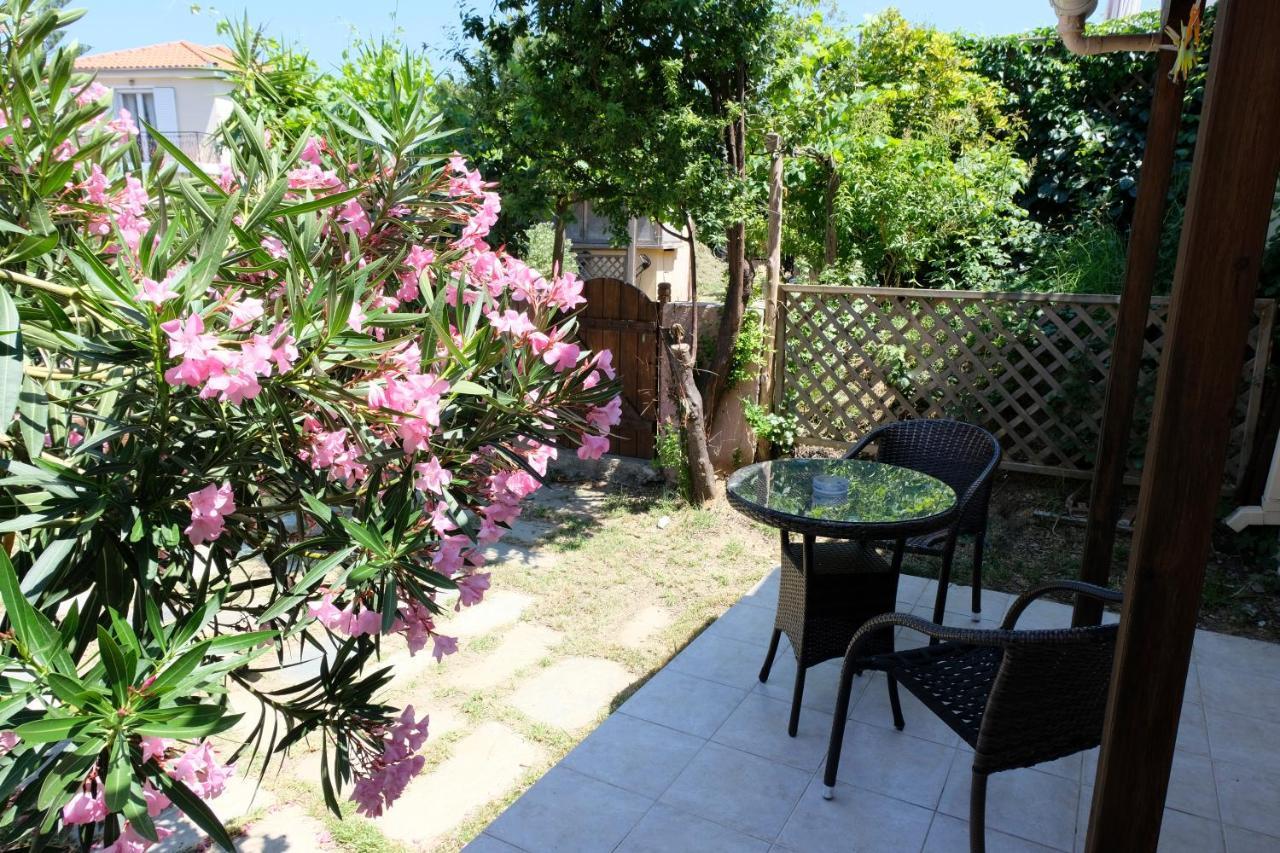 Taxiarchis Apartments مدينة سكياثوس المظهر الخارجي الصورة
