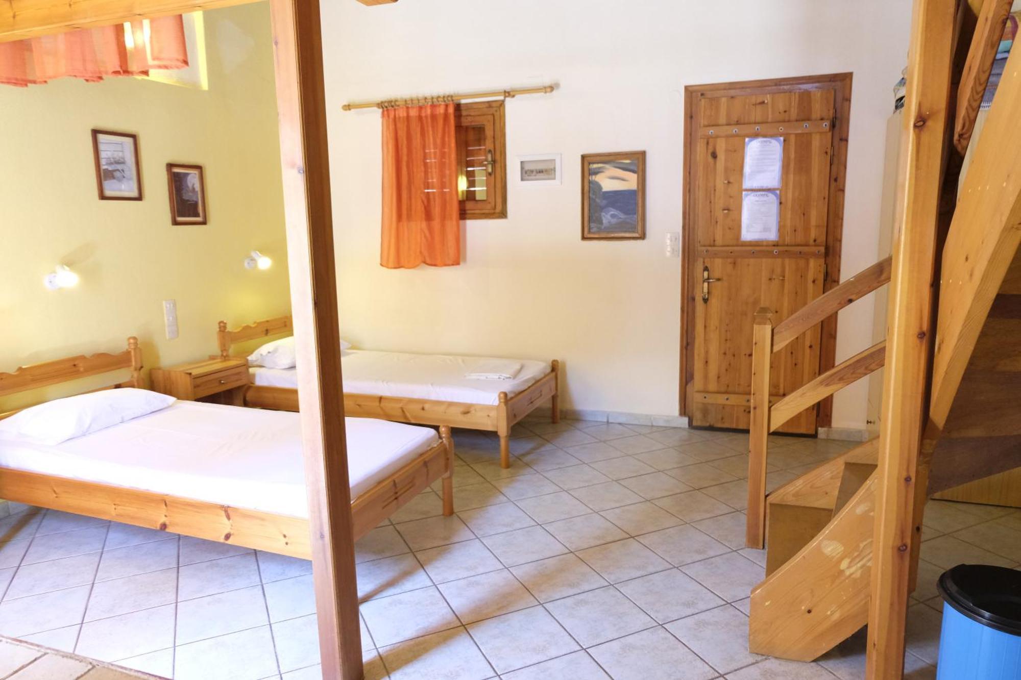 Taxiarchis Apartments مدينة سكياثوس الغرفة الصورة